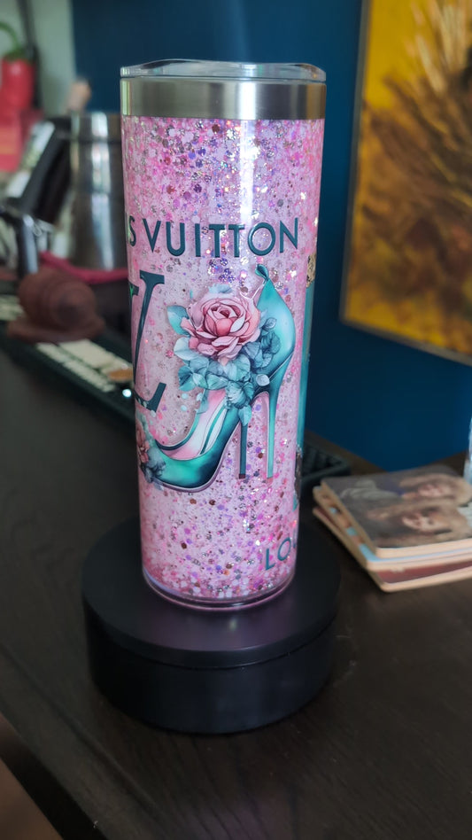 20 oz LV sparkle cup with pen!